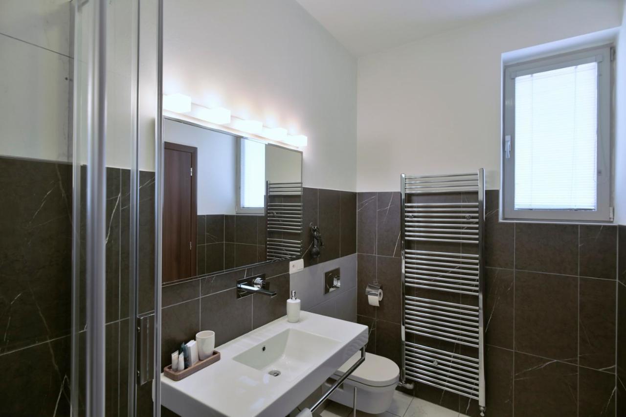 River View Apartments Hotel Bratislava Eksteriør billede