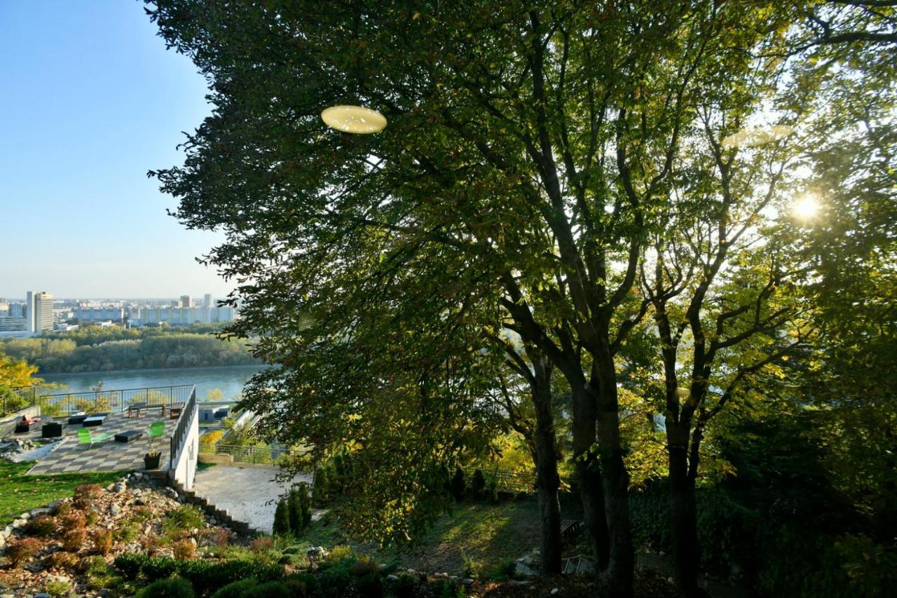 River View Apartments Hotel Bratislava Eksteriør billede