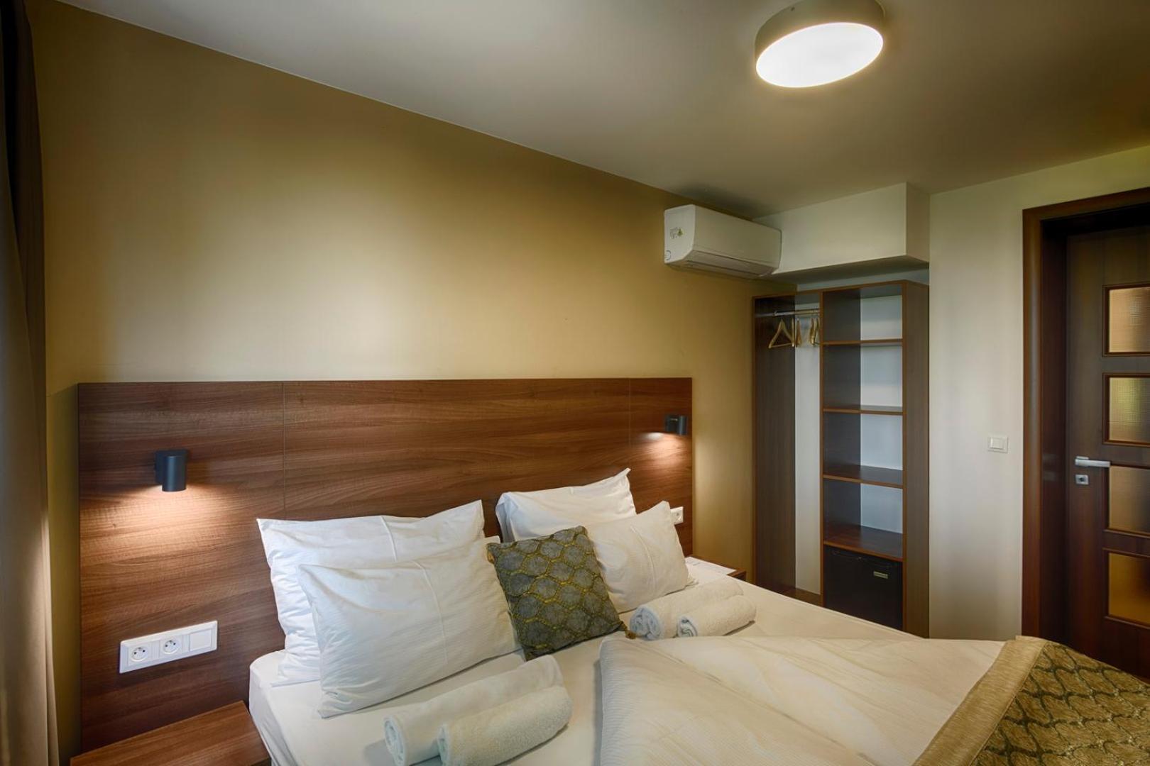 River View Apartments Hotel Bratislava Eksteriør billede